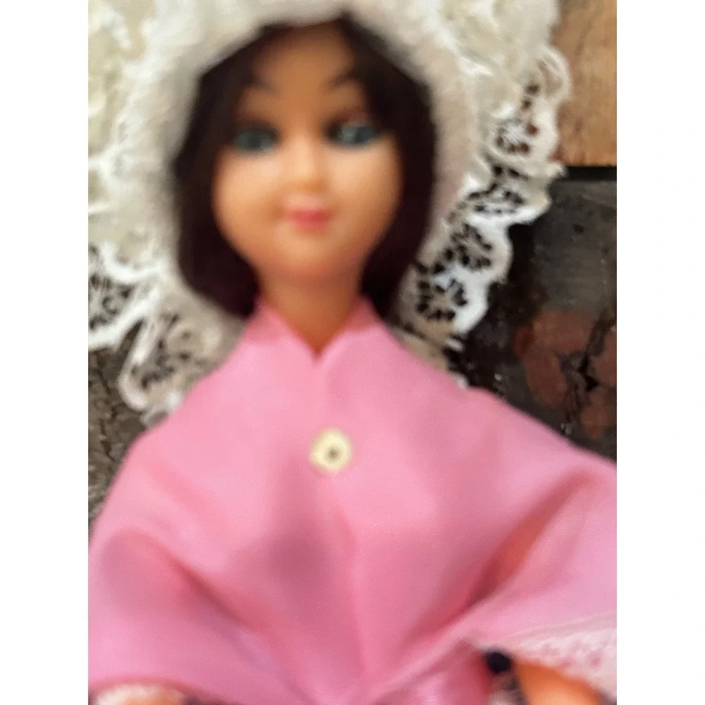 Vintage Italian‎ Girl Doll Traditional Dress Plastic Sleepy Eye Doll